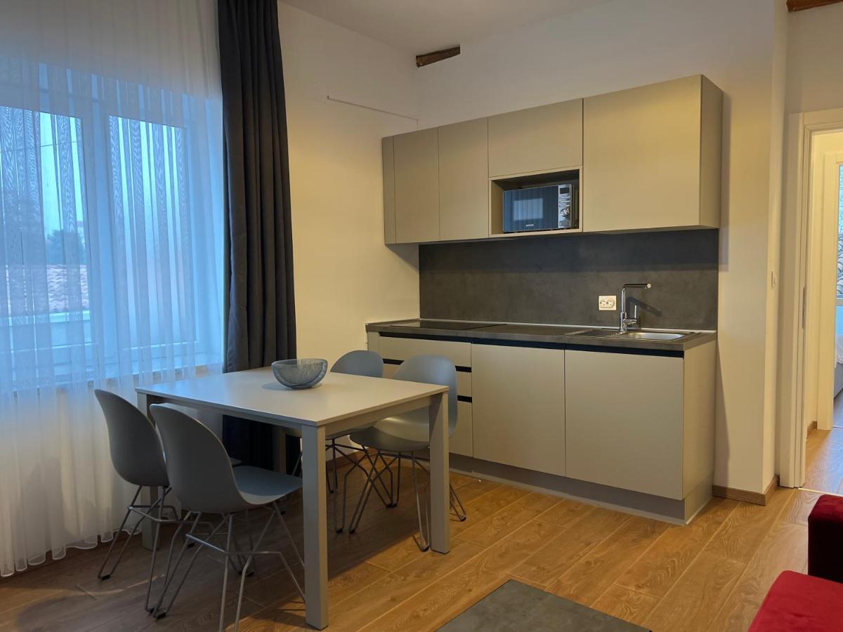 Nadija Apartmani Porec Luaran gambar